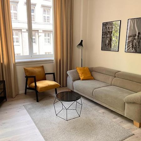 Skau Gajova Family Two Bedroom Apartment With A Terrace Free Parking Братислава Екстериор снимка